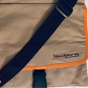 Billabong crossbody